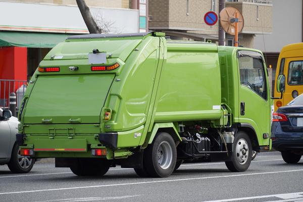 環境通信輸送株式会社 廃棄物収集 ー茨城県牛久市｜ドライバー求人ならクロスワークの画像