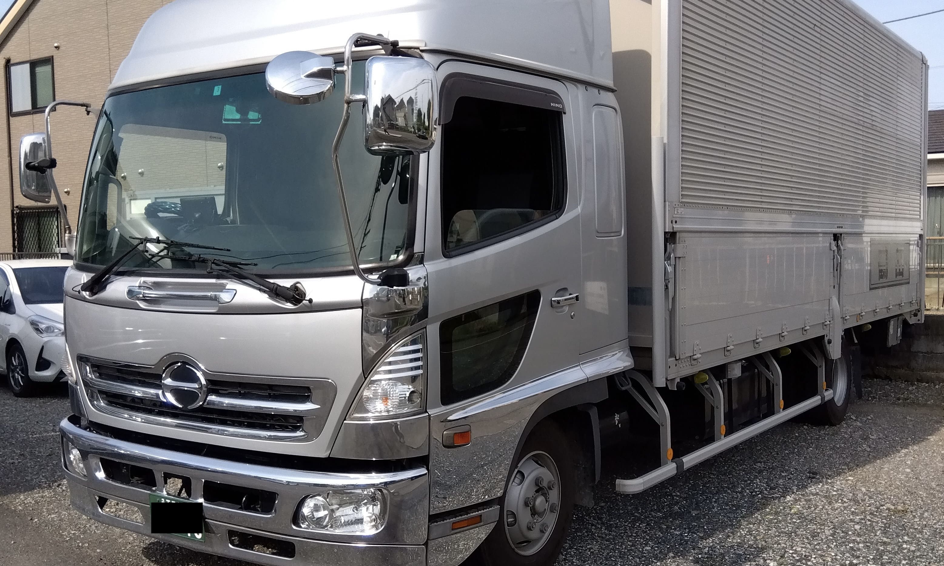 有限会社鶴田の中型・準中型トラックドライバー求人（正社員）の画像